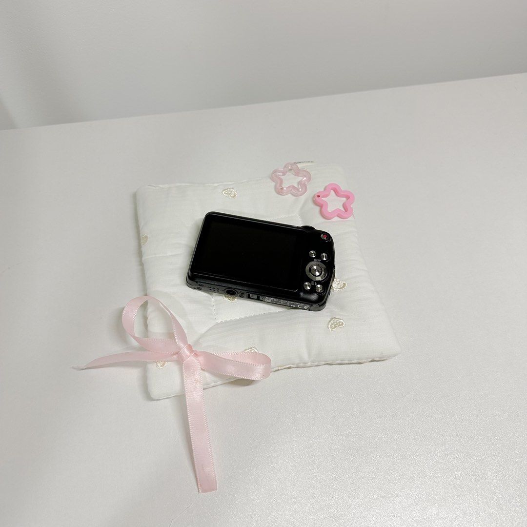 Casio Exilim EX Z370 Digital Camera (Category: Cameras) located in Magalang. Submitted by nitch.digicams (Listing ID 1470070904, Image 2). Description: CASIO EXILIM EX-Z370 🏷️4,500 NO FUNCTION ISSUES❕ 14 megapixels CCD sensor 4x optical zoom Body cosmetics: 8.5/10 𝙞𝙣𝙘𝙡𝙪𝙨𝙞𝙤𝙣𝙨 : unit, battery, memory card, charger and handstrap note: - has signs of usage shipping nationwide LOC: pampanga MOD: j&t MOP: gcash/bpi — Dm to order 🛒 -͙˚ ༘✶ Se