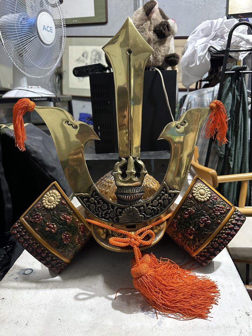 Cast iron Kabuto (life sized) 10kilos (Category: Vintage Collectibles) located in Rodriguez. Submitted by pwestoonlinestore (Listing ID 1469981672, Image 1). Description: .
