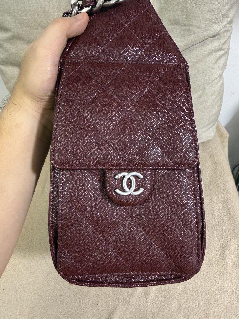 CC 25 Small 26cm (Category: Shoulder Bags) located in Makati City. Submitted by empiricalluxe (Listing ID 1470136843, Image 2). Description: Burgundy caviar with aged silver hardware With box and dust bag 📍Legazpi Village, Makati I’m on the nightshift so replies may be slow during the daytime Buyers will be responsible for booking and paying for same-day delivery service For buyers in Metro Manila and nearby areas only that are serviceable by sa