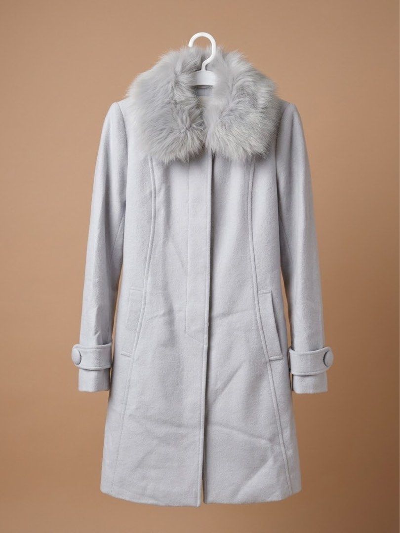 Cecil McBee Light Grey Wool Coat With Fur Collar Size M (Category: Coats, Jackets and Outerwear) located in Marikina City. Submitted by sakura_07 (Listing ID 1469948314, Image 1). Description: - Brand/Model: Cecil McBee winter coat - Size: Medium (M) - Color: Light Grey - Material: Warm wool blend with a fully lined interior - Details: Plush faux fur collar, front button closure, and stylish cuff straps with button accents - Condition: Excellent,