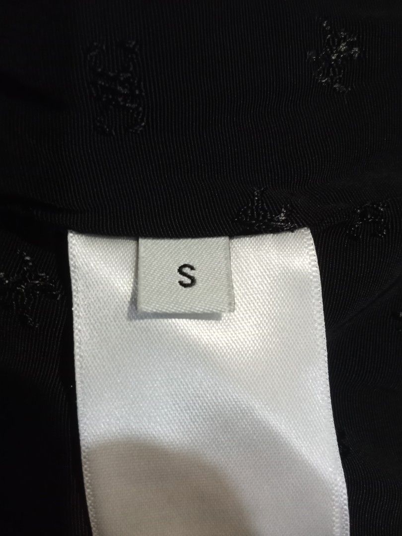 CELINE Skirt (Category: Skirts) located in Manila. Submitted by fastfox_c38073 (Listing ID 1469967820, Image 3). Description: Missing maintag.