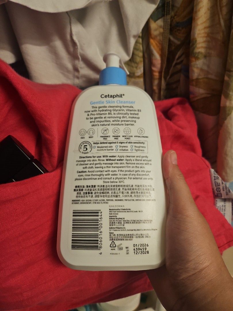 Cetaphil Gentle Skin Cleanser 591ml (Category: Face Care) located in Mandaluyong City. Submitted by red2289 (Listing ID 1470081811, Image 2). Description: - Authentic Cetaphil Gentle Skin Cleanser - Size: 20 oz / 591 ml with convenient pump top - Brand new, unopened, and factory sealed - Formulated with hydrating glycerin, vitamin B3, and pro-vitamin B5 - Ideal for all skin types - Hypoallergenic, fragrance-free, paraben-free, and non-comedogenic