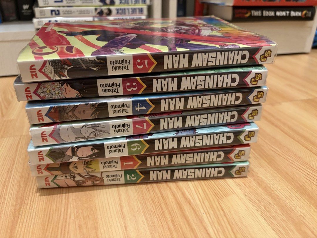 Chainsaw Man Manga Volumes 1-7 Set (Category: Comics & Manga) located in Batangas. Submitted by lolliebooks (Listing ID 1469950928, Image 3). Description: - Titles: Chainsaw Man Manga - Volumes: 1 through 7 (Complete bundle, will not split) - Publisher: VIZ Media (English translation) - Author: Tatsuki Fujimoto - Condition: Great read, clean pages, strong bindings - Genre: Action & Dark Fantasy.