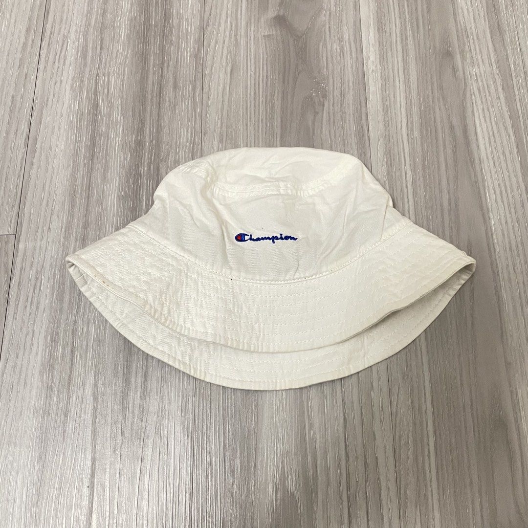 Champion Bucket Hat (Category: Activewear) located in Cebu City. Submitted by looted.goods (Listing ID 1470104305, Image 1). Description: Need wash.