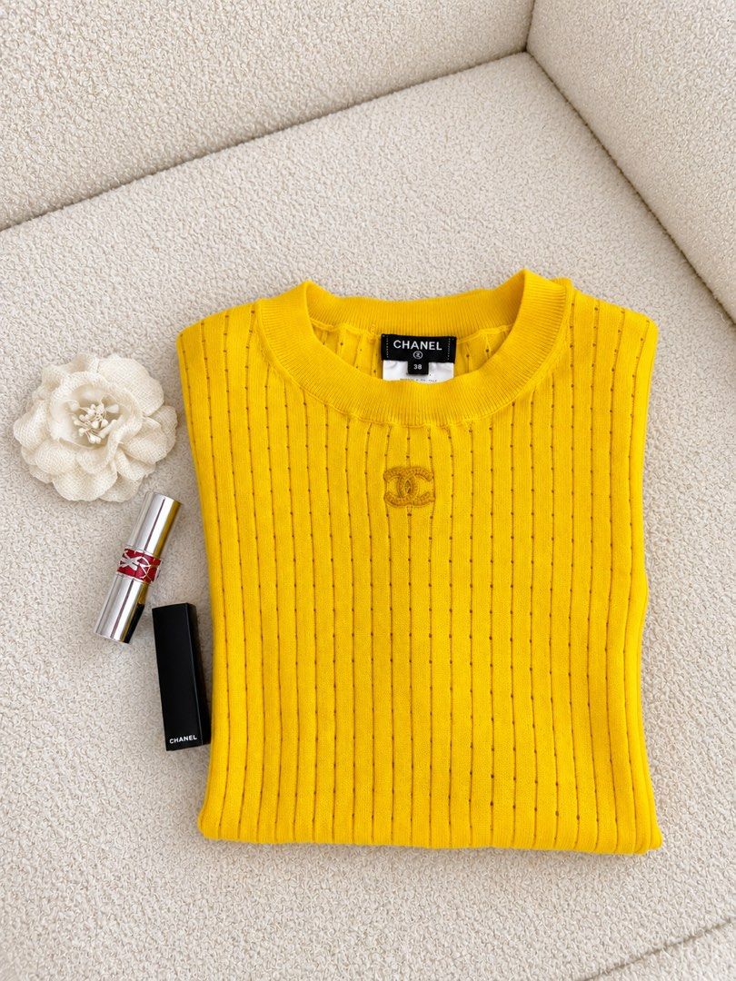 ⚜️Chanel ✨💛🌻 knit top (Category: Luxury Apparel) located in Makati City. Submitted by 90sangel (Listing ID 1470110583, Image 2). Description: .