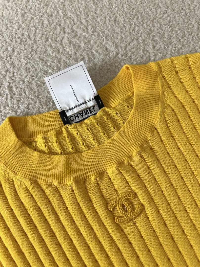 ⚜️Chanel ✨💛🌻 knit top (Category: Luxury Apparel) located in Makati City. Submitted by 90sangel (Listing ID 1470110583, Image 3). Description: .