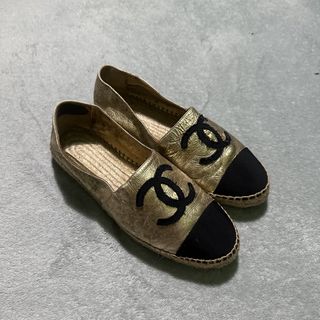 (Category: ) located in . Submitted by rochelle_archive_garments (Listing ID 1470039765, Image 1). Description: .