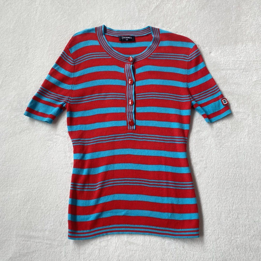 💫Chanel Red & Turquoise Top (Category: Shirts) located in Manila. Submitted by yourdaily_obsessions (Listing ID 1470082094, Image 2). Description: Item: Chanel •Size: S-M (stretchable) •Color: Blue&Red •Demure and sophisticated.✨ •Highly recommended!💯❤️ Cut washtag - Notes before making an offer❗️ •Photos are provided for self authentication. •Bogus/irresponsible buyer auto blocked •Check details first, to see minimal flaw/issue if any. •Paymen