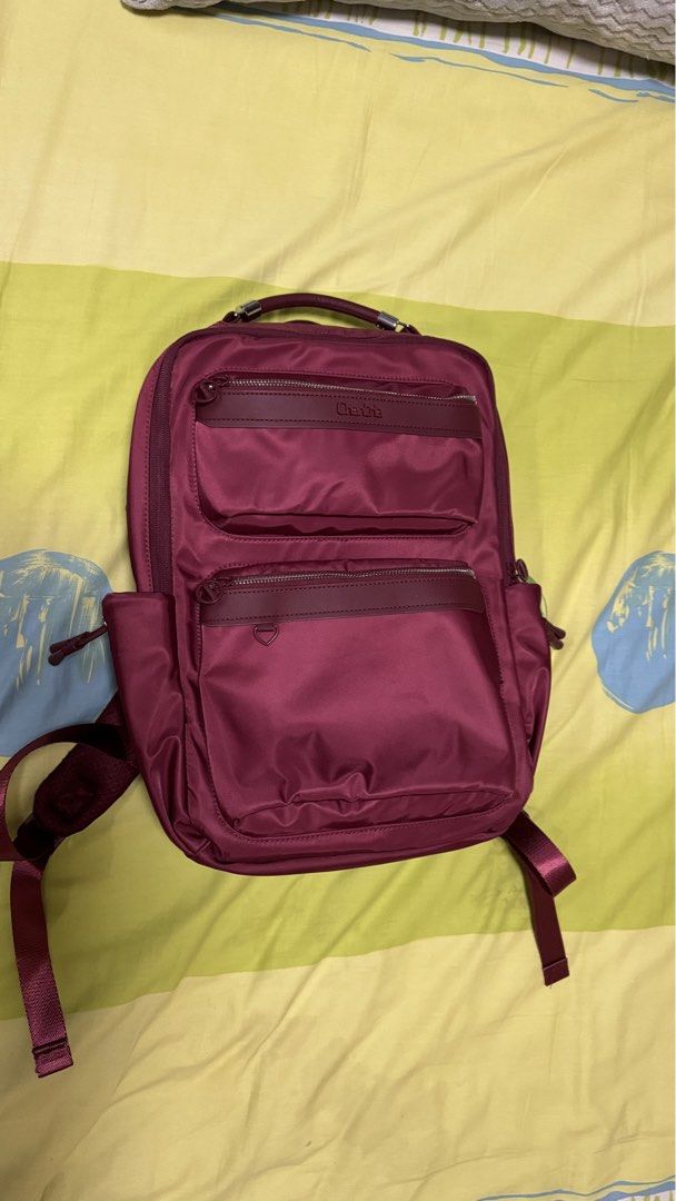Chantria CB00986 Premium Compact Multi Compartment Work Backpack For Women (Category: Backpacks) located in Pasay City. Submitted by tindarela (Listing ID 1469965735, Image 1). Description: Few times lang nagamit mas gusto ko yung expandable na bag kahit super ganda niya🥹 no issues super dami din ng pockets inside and very sturdy never loose its shape din.