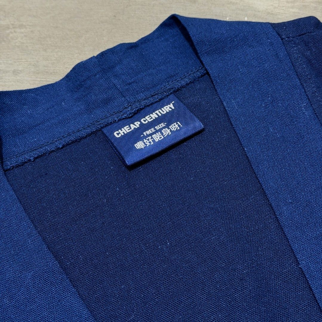 Cheap century kimono (Category: Coats, Jackets and Outerwear) located in Abucay. Submitted by gibzzz123 (Listing ID 1469973195, Image 3). Description: • All items are ON HAND and ready to be shipped/picked up. • Items are preloved/ukay, so please expect minimal signs of usage unless stated otherwise. • No major issues — good condition unless otherwise indicated in the listing. • Actual color may slightly vary due to lighting and screen settings. 