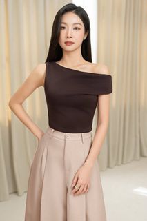 (Category: ) located in . Submitted by clothes.lover (Listing ID 1470056343, Image 1). Description: .