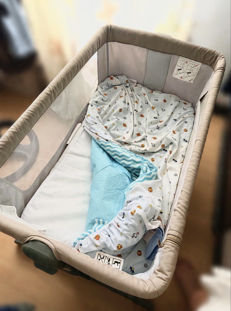 Chicco Next2Me Essential Dune Re-Lux Bedside Crib (COMPLETE) (Category: Cots & Cribs) located in Manila. Submitted by prelovedbyarielle (Listing ID 1469978628, Image 3). Description: Selling Chicco Next2Me Essential bedside crib in very good condition. Perfect for newborns, ideal for safe co-sleeping and easy night feeding. (NEGOTIABLE) ✔ Adjustable height levels ✔ Breathable mesh sides ✔ Side panel opens for bedside use ✔ Incline option for refl