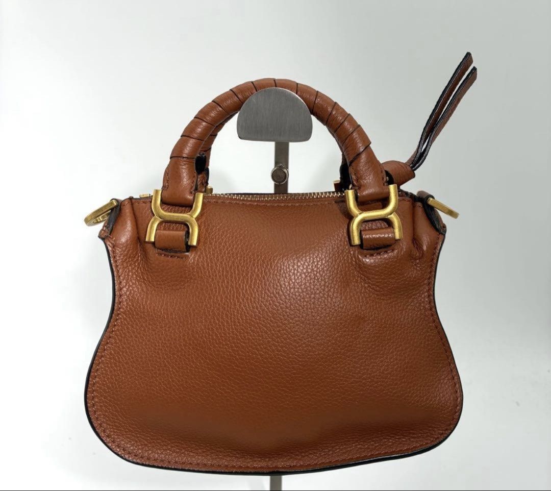 Chloe Mini Marcie Double Handle (Category: Luxury Bags & Wallets) located in Las Pinas. Submitted by daisuki_japan_luxury_by_reiko (Listing ID 1469967639, Image 2). Description: We offer immediate purchase approval. Our store deals exclusively in authentic products, so please feel confident in making your purchase. We only handle high-quality authentic items, so you can shop with peace of mind (^^) [Product] Chloe Mini Marcie 2-way Handbag, Brown