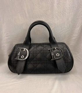 (Category: ) located in . Submitted by preloved439 (Listing ID 1470124768, Image 1). Description: .