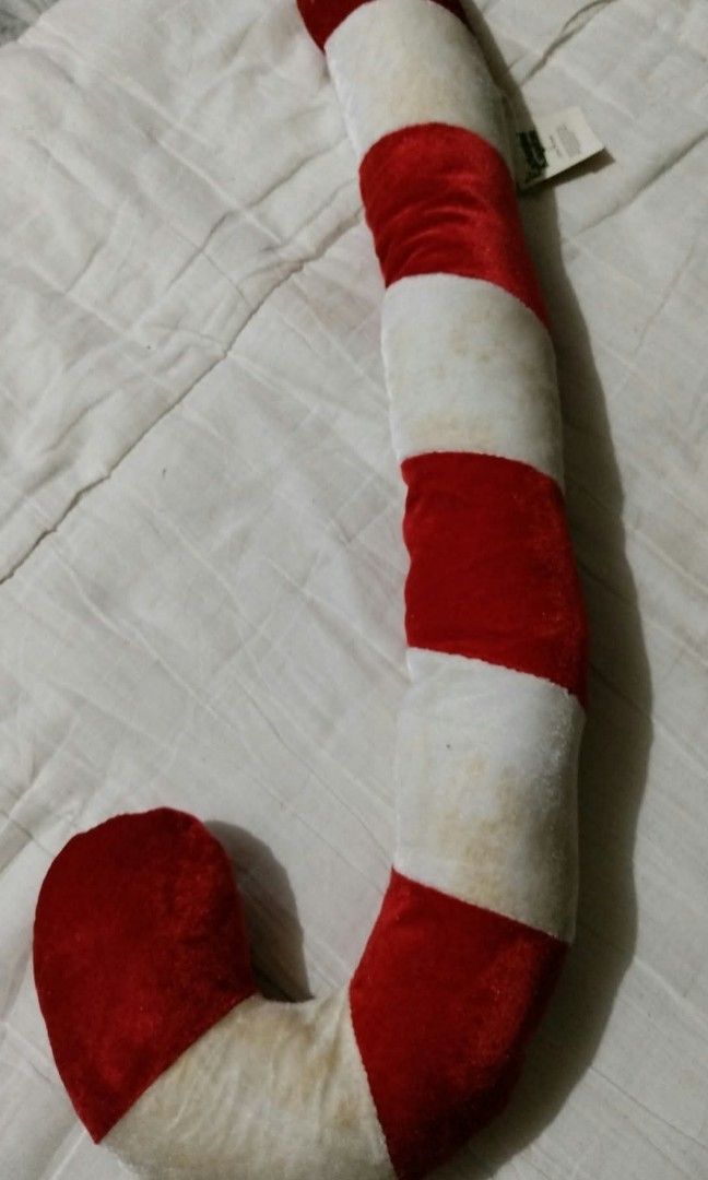 Christmas Candy Cane Stuffed Toy (Category: Cushions & Throws) located in Caloocan City. Submitted by appleblossoms07 (Listing ID 1470065589, Image 1). Description: Old stock but new See issue on photo Need wash.