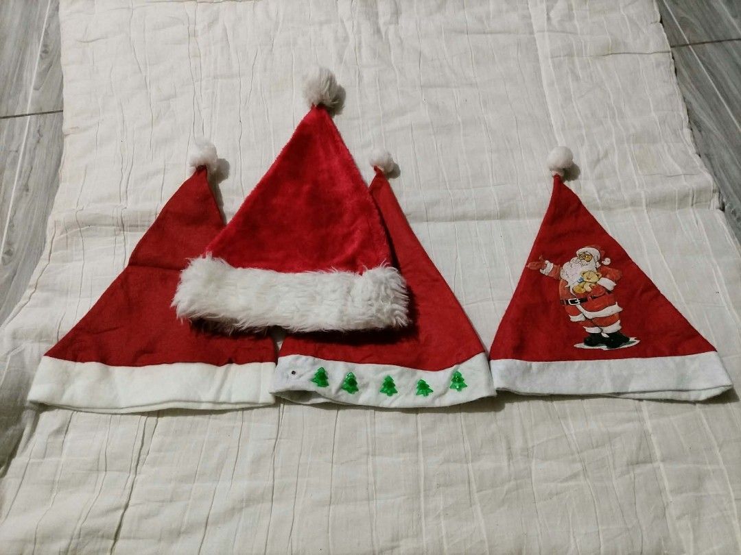 Christmas Hat Bundle (Category: Announcements) located in Caloocan City. Submitted by appleblossoms07 (Listing ID 1470086337, Image 2). Description: See issue on photo 4 pcs. for 120.