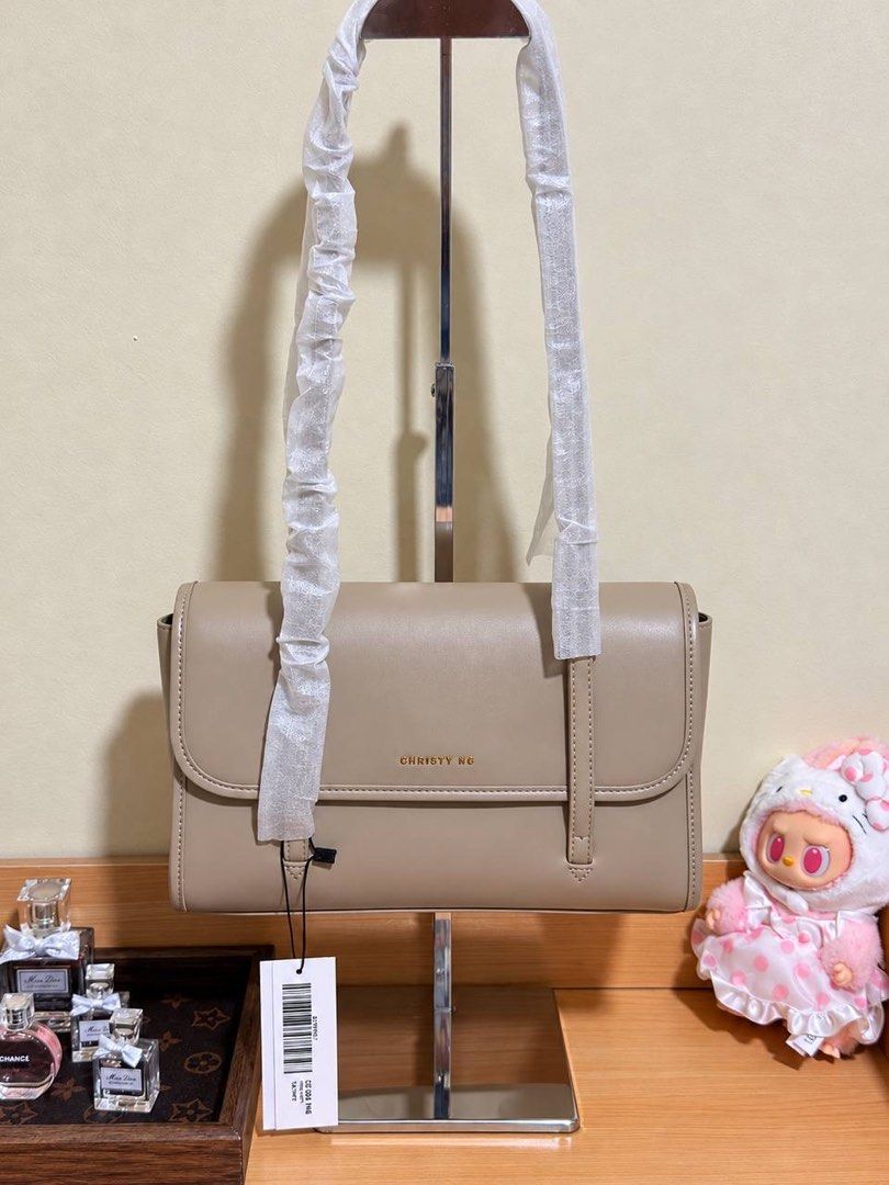 Christy Ng Lisa Shoulder Bag (Category: Shoulder Bags) located in Makati City. Submitted by cjonlineshop.10 (Listing ID 1470042615, Image 1). Description: CHRISTY NG 🎀 💯% Brandnew 💯% Original 10x Money Back If Proven Fake😚 Complete Inclusion: Paper Bag, Dust Bag w/ Price Tag. Actual photo posted‼️.