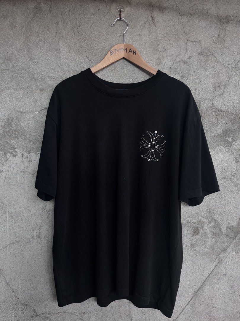 Chromehearts Tee (Category: Tshirts & Polo Shirts ) located in Bacolod City. Submitted by eman_03 (Listing ID 1469963522, Image 1). Description: 📍Chrome Hearts Tee Size L-XL 23W x 28-29L Excellent Condition Heavy Cloth -Bacolod City, Negros Occidental 📥DM.