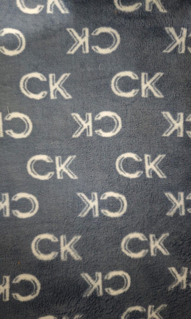 CK Dark Gray Fur Fleece Blanket - Double (Category: Bedding & Towels) located in Mariveles. Submitted by hl.reyrfinds (Listing ID 1470087948, Image 2). Description: 🍀☘️🍀☘️🍀 Fur Fleece Blanket Soft, Midweight, Glossy Pay First. MOD: JnT.