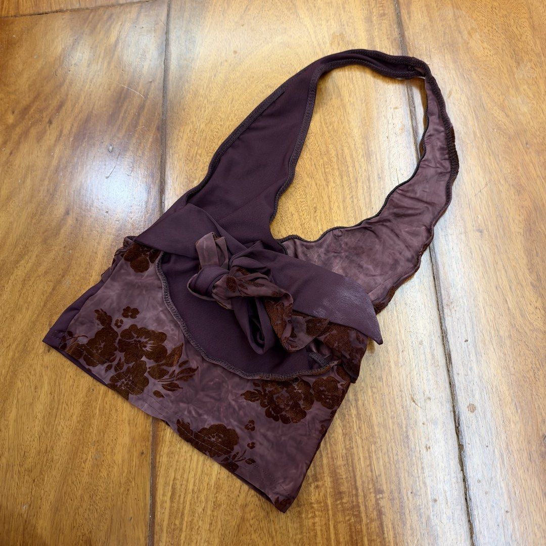 CLEARANCE SALE - SHEIN TOP (Category: Sleeveless) located in Muntinlupa City. Submitted by curationbymich (Listing ID 1470134060, Image 2). Description: .