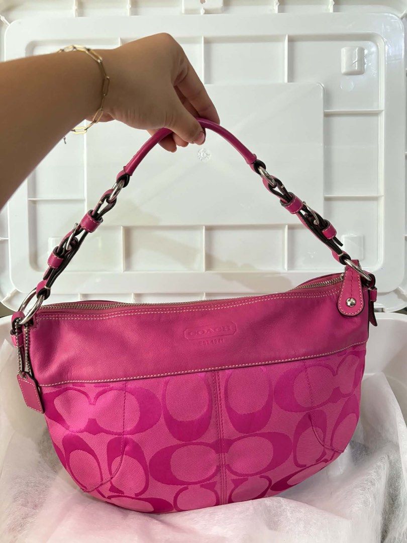 Coach Bag Hobo in Pink (Category: Shoulder Bags) located in Manila. Submitted by hny_coc161209 (Listing ID 1470049143, Image 2). Description: For sale 🍒 Rank SA Intact all leather parts/rubber linning, .