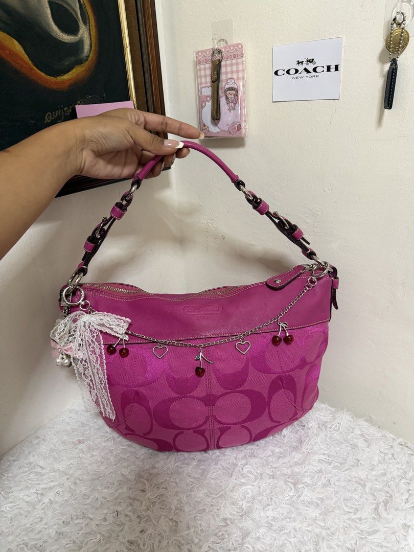 Coach Bag Hobo in Pink (Category: Shoulder Bags) located in Manila. Submitted by hny_coc161209 (Listing ID 1470049143, Image 1). Description: For sale 🍒 Rank SA Intact all leather parts/rubber linning, .