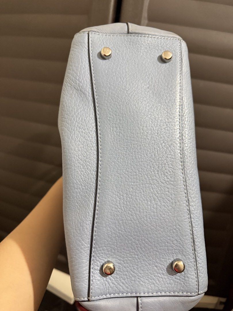 Coach Blue Leather Blake Carryall Bag (Category: Luxury Bags & Wallets) located in Rizal. Submitted by lovegclothingph (Listing ID 1470080457, Image 3). Description: - Authentic Coach crossbody bag (Comes with sling) - Elegant silver hardware with signature turnlock details - Dual top handles and secure top zip closure - Protective metal feet on the bottom - Roomy interior, perfect for daily essentials - Includes original hanging logo tag - Flaw:
