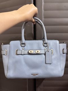 (Category: ) located in . Submitted by lovegclothingph (Listing ID 1470080457, Image 1). Description: .