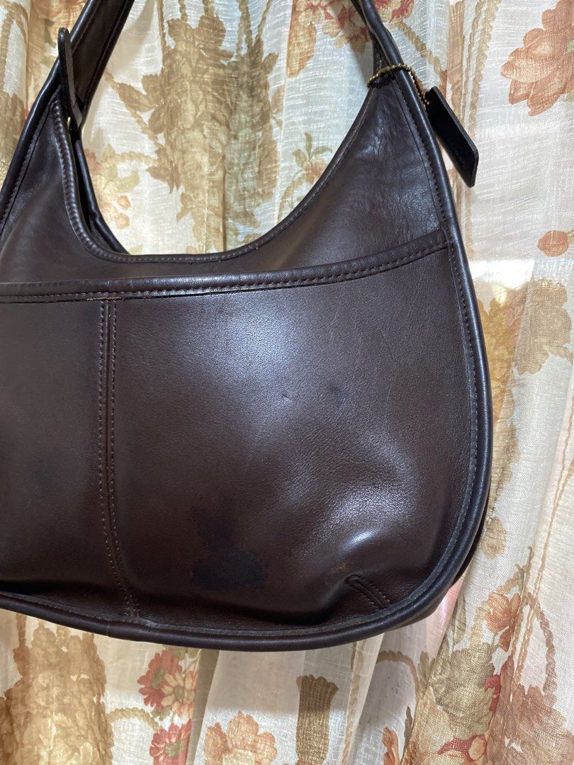 Coach Ergo 9033 Vintage Bag (Category: Shoulder Bags) located in Muntinlupa City. Submitted by lovefrenzie (Listing ID 1470008156, Image 3). Description: ‼️PM FOR THE EXACT PRICE ‼️ Coach Ergo 9033 in Mahogany. Made in Costa Rica In very good condition. Rare Color Super minimalist design Vintage bag.