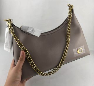 (Category: ) located in . Submitted by bagsboutiqueph (Listing ID 1470063539, Image 1). Description: .