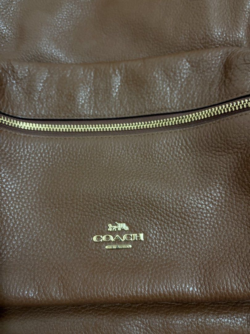 Coach Leather Backpack - Brown (Category: Backpacks) located in Narvacan. Submitted by jko_247 (Listing ID 1469973240, Image 2). Description: Coach Leather Backpack - Brown From US🇺🇸 Minor issue nasa last 3 picture - hindi naman masyado halata pag sa personal.
