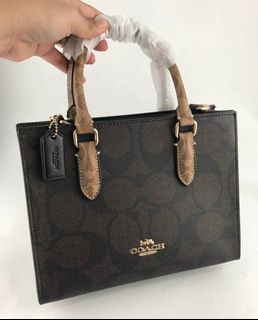 (Category: ) located in . Submitted by bagsboutiqueph (Listing ID 1470072121, Image 1). Description: .