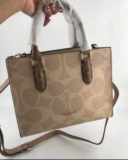 (Category: ) located in . Submitted by bagsboutiqueph (Listing ID 1470072291, Image 1). Description: .