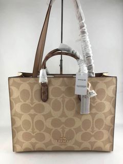 (Category: ) located in . Submitted by bagsboutiqueph (Listing ID 1470071233, Image 1). Description: .