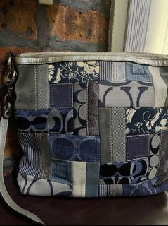 (Category: ) located in . Submitted by tsy.thrift._ (Listing ID 1467719340, Image 1). Description: .