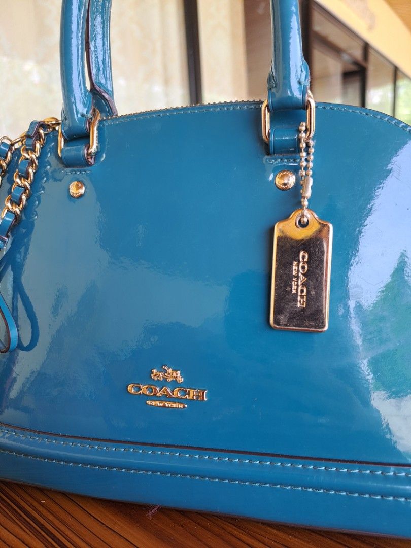 Coach Sierra Satchel Dome Bag (Category: Luxury Bags & Wallets) located in Tagum. Submitted by luxestreetbags (Listing ID 1470099228, Image 2). Description: Pangmalakasang Coach din ito 🥰 Authentic/Original Coach Sierra Satchel Dome Bag, Preloved Ukay ‼️‼️👜👜 Made in Vietnam With code Ykk zipper In excellent condition 😻😻 Please zoom in and zoom out to appreciate and to know the actual condition of the item. Legit online seller since 2016 with