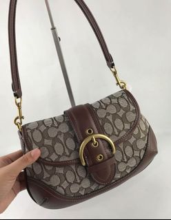 (Category: ) located in . Submitted by bagsboutiqueph (Listing ID 1470065501, Image 1). Description: .