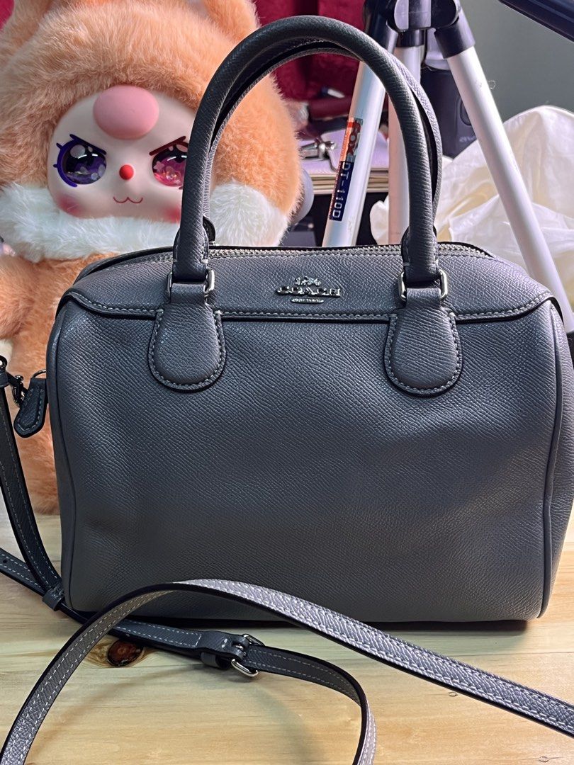 Coach tway bag (Category: Cross-body Bags) located in Cagayan de Oro. Submitted by prelovedukayukaybags_cdo (Listing ID 1470021129, Image 2). Description: .