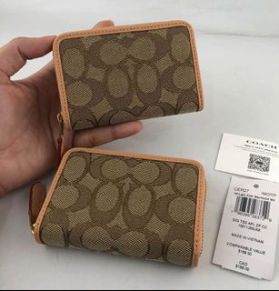 (Category: ) located in . Submitted by bagsboutiqueph (Listing ID 1470067643, Image 1). Description: .