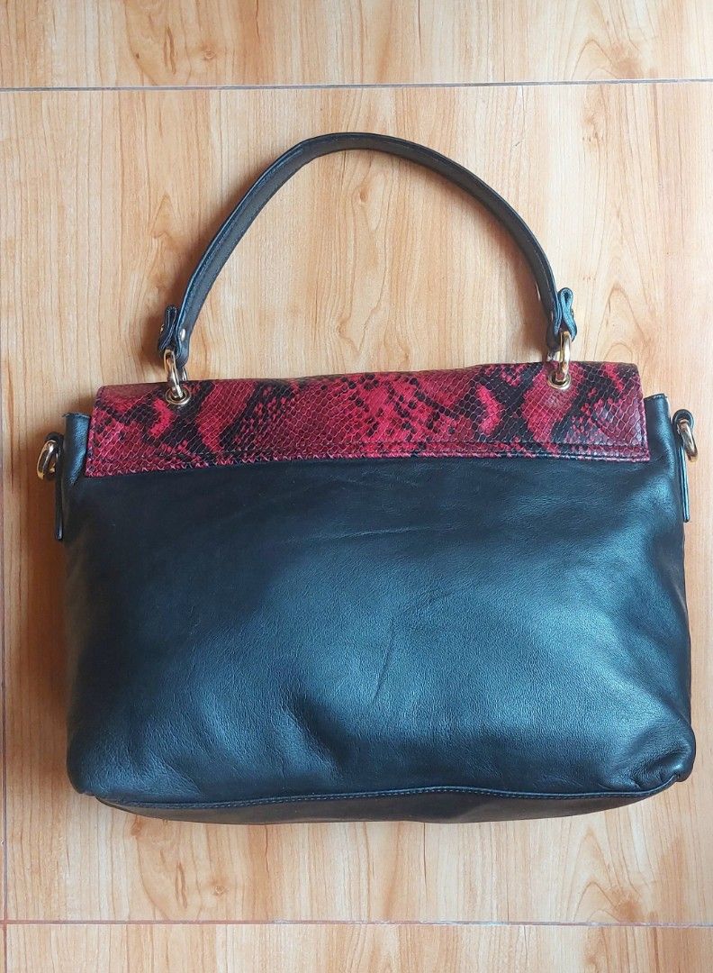 Coccinelle Red Snakeskin Pattern Shoulder Bag (Category: Luxury Bags & Wallets) located in Davao. Submitted by wengbagstuff (Listing ID 1470114837, Image 3). Description: 🍀 light signs of usage 🍀 lambskin leather, no issues 🍀 missing sling but with provision for sling...but nicer as kili bag when worn..