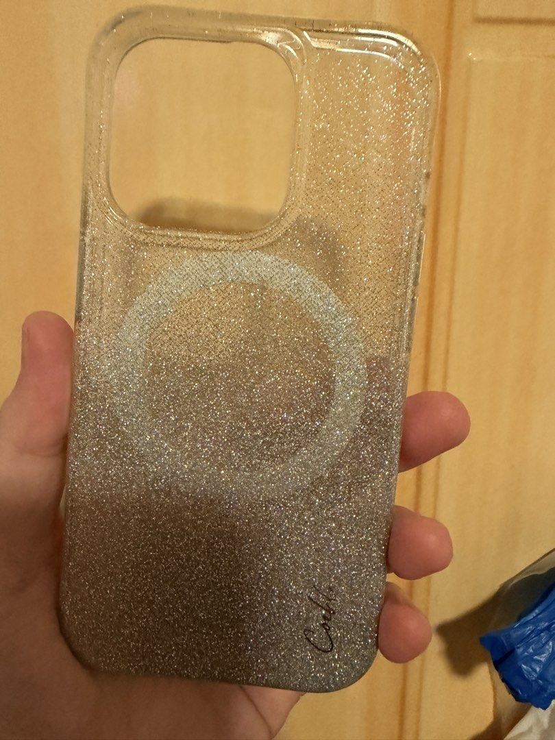 Coehl magsafe case for iPhone 15 pro (Category: Cases & Sleeves) located in Pasig City. Submitted by trisha_12 (Listing ID 1470133579, Image 3). Description: Coehl magsafe case for iPhone 15 pro Never used In good condition.