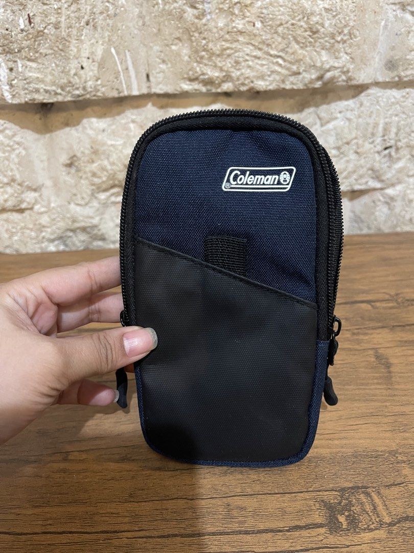 coleman phone pouch (Category: Purses & Pouches) located in San Fernando. Submitted by dntjapansurpluselyu (Listing ID 1470060203, Image 1). Description: .