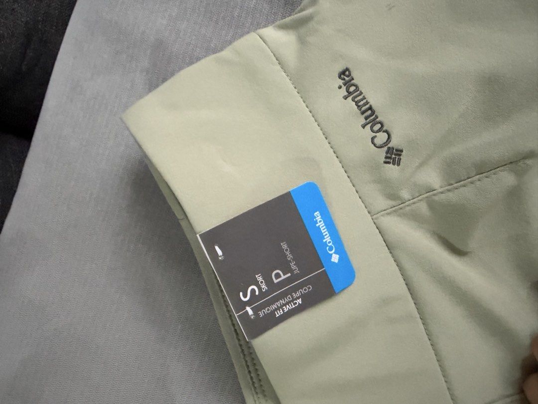 Columbia Active Fit Skort Size S Sage Green (Category: Activewear) located in Cainta. Submitted by shesellsss (Listing ID 1470012016, Image 3). Description: - Brand new with original tags attached (Store price: $55) - Size: S (Active fit style) - Color: Sage Green - Built-in shorts underneath for comfort and coverage - Convenient drawstring cinching detail on the side pocket - Made in Vietnam.
