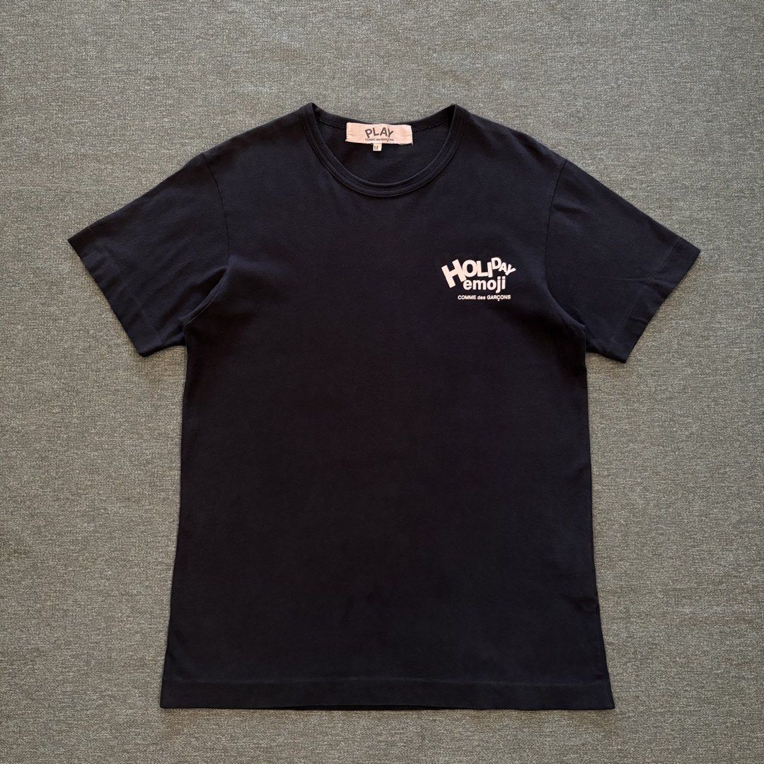 Comme Des Garcons Play Expression (Category: Tshirts & Polo Shirts ) located in Butuan. Submitted by ragscurations (Listing ID 1469965385, Image 1). Description: Size : Medium Inches : Width 19 Inches : Length 28 Condition : Good Flaws : Baby hairlines Color rate 9 Fav item : Beautiful design.
