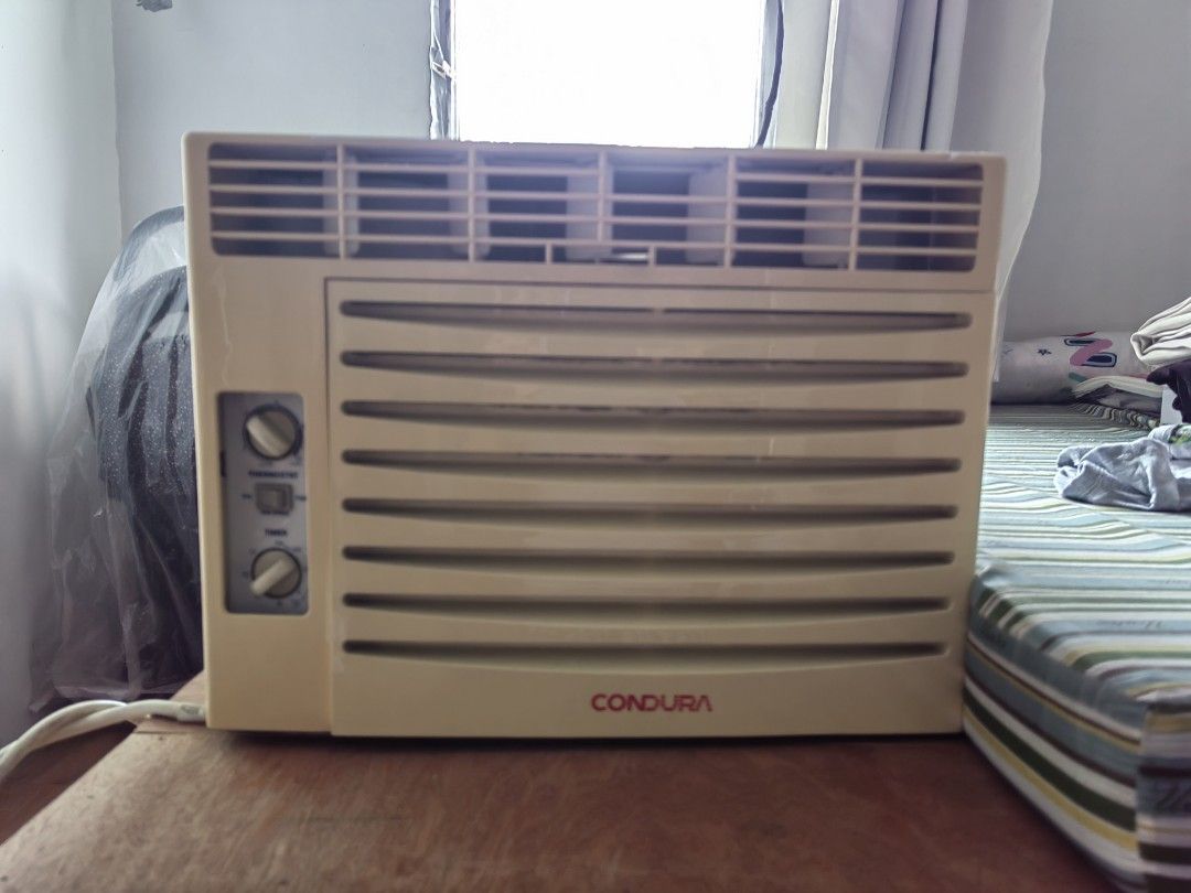 Condura window type (Category: Air Conditioning and Heating) located in Caloocan City. Submitted by janinetenoso (Listing ID 1469967559, Image 1). Description: Location: North Caloocan.