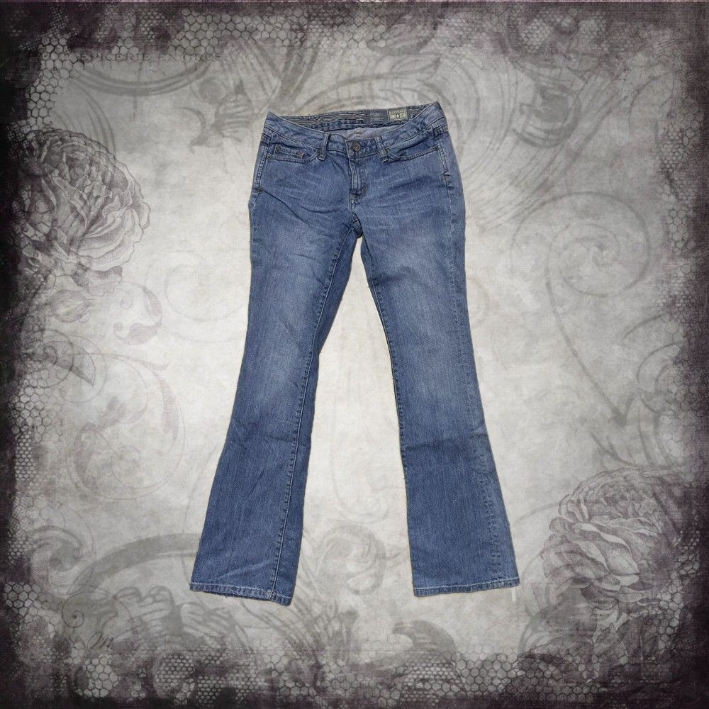 converse 2000s low rise bootcut denim jeans (Category: Jeans) located in Marikina City. Submitted by swouju (Listing ID 1469962373, Image 1). Description: item details (・ω・)ノ dimes [ laid flat ] w: 15" — l: 40.5" — r: 7" — h: 8.5" 10/10 condition ,, !!—issues: no issues dm for inquiries , close ups, etc!.