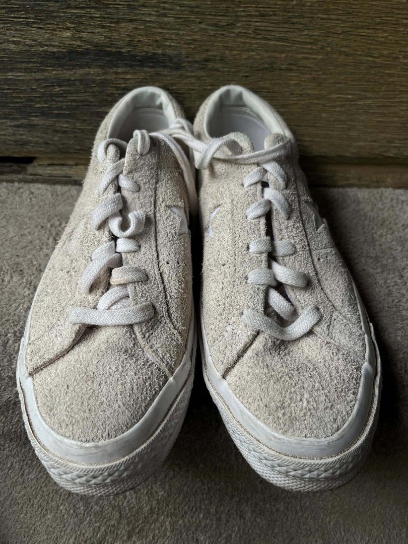 Converse One Star Suede Low Top Off White Sneakers (Category: Sneakers) located in Baroy. Submitted by laudecarlfe24 (Listing ID 1470043317, Image 3). Description: - Brand: Converse One Star - Color/Material: Off-white suede - Style: Low top with iconic side star logo - Size: US Men's 5 / US Women's 7 - Condition: Clean uppers, white laces, minimal wear on soles with great tread left - Perfect for daily casual wear.