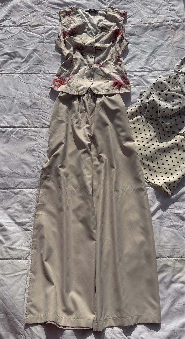 COORDS (zanzea collection) (Category: Sets or Coordinates) located in Santiago. Submitted by findsbyjew (Listing ID 1470083625, Image 1). Description: zanzea collection coords 💐 • actual pic posted (including orig price) • button down vest top • stretchable waist loose pants can do shipping nationwide via jnt! Loc: Isabela.