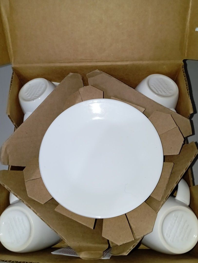 Corelle Classic Winter Frost White 16-Piece Dinnerware Set (Category: Dinnerware & Cutlery) located in Baliuag. Submitted by onlyallie (Listing ID 1469949445, Image 3). Description: - Brand new, still in original shipping box - Corelle Classic 16-piece set in timeless Winter Frost White - Made of durable, chip and crack-resistant Vitrelle glass - Space-saving stackable design - Set includes: 4 dinner plates, 4 dessert plates, 4 soup/cereal bowls,