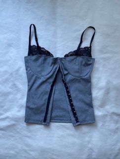 (Category: ) located in . Submitted by declutterbylish (Listing ID 1469985154, Image 1). Description: .